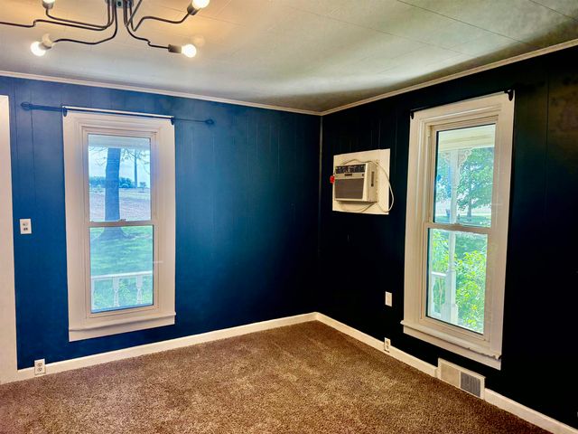 2298 W Hayes Road, Ithaca, MI 48847