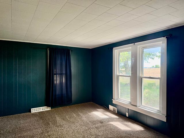 2298 W Hayes Road, Ithaca, MI 48847