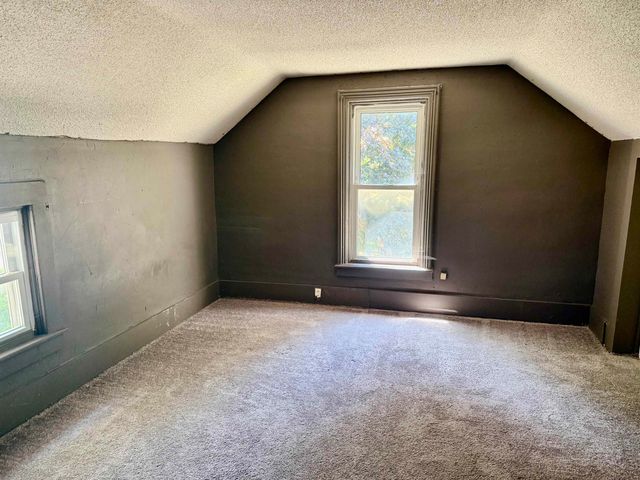 2298 W Hayes Road, Ithaca, MI 48847