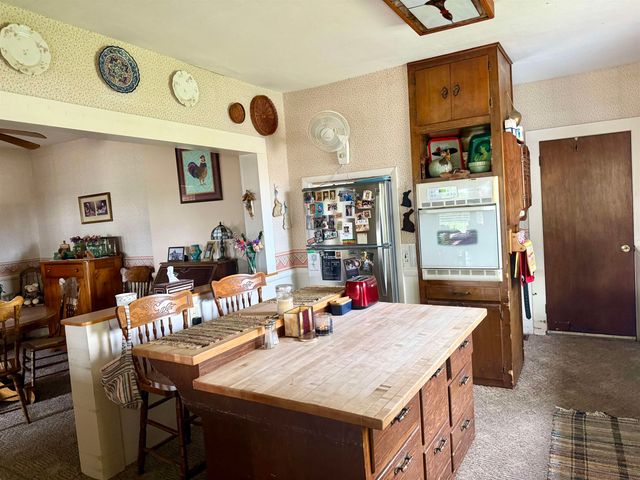 2298 W Hayes Road, Ithaca, MI 48847
