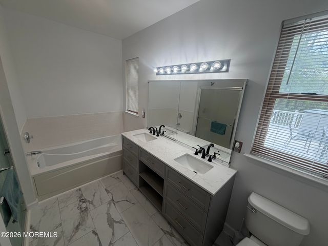 12 N Olympia Drive, Waretown, NJ 08758