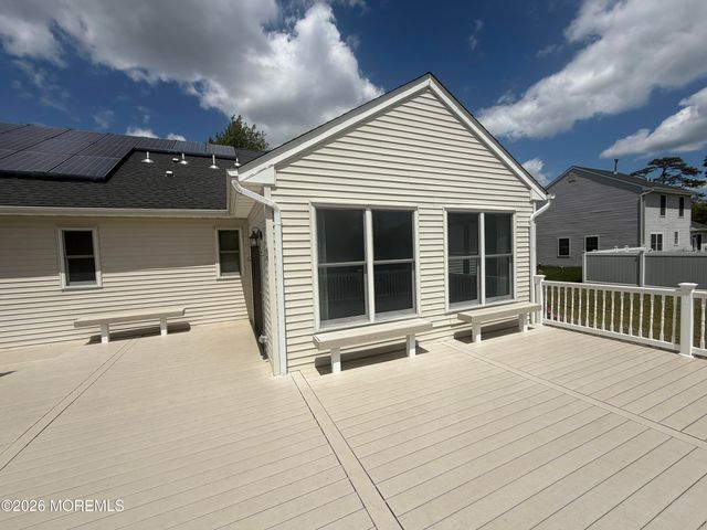 12 N Olympia Drive, Waretown, NJ 08758