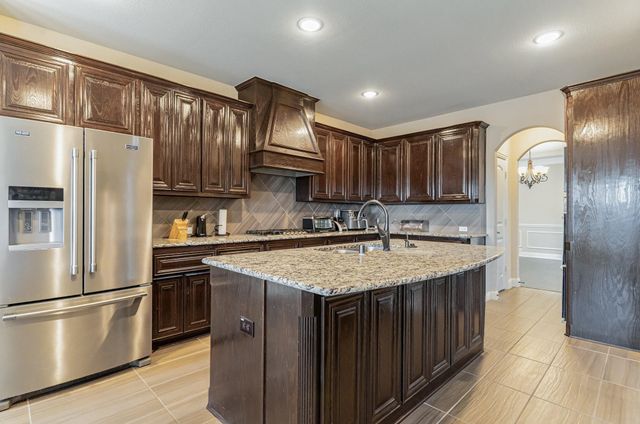 8010 Graystone Drive, Sachse, TX 75048