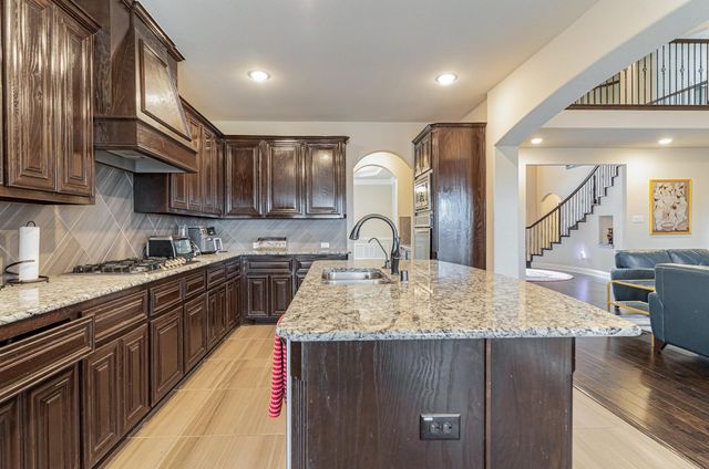 8010 Graystone Drive, Sachse, TX 75048