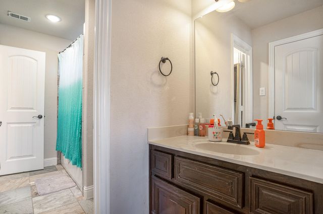 8010 Graystone Drive, Sachse, TX 75048