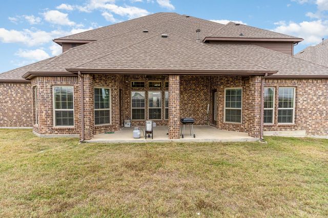 8010 Graystone Drive, Sachse, TX 75048