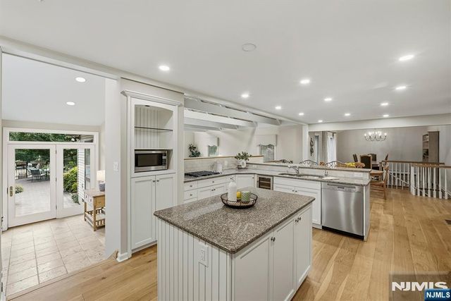 10 Baker Court, Ramsey, NJ 07446