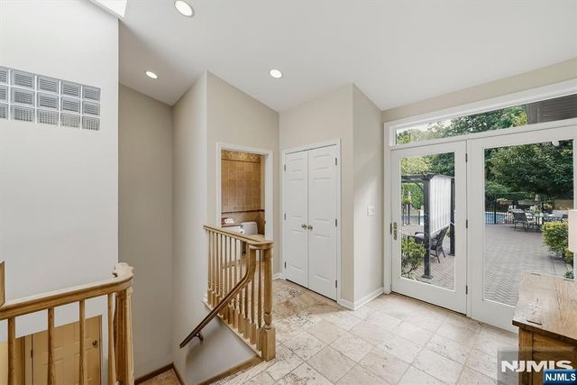 10 Baker Court, Ramsey, NJ 07446