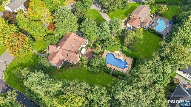 10 Baker Court, Ramsey, NJ 07446
