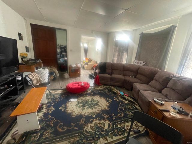 709 E Powell Avenue, Evansville, IN 47713