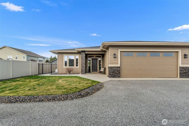 3512 Dianna Way, Wenatchee, WA 98801
