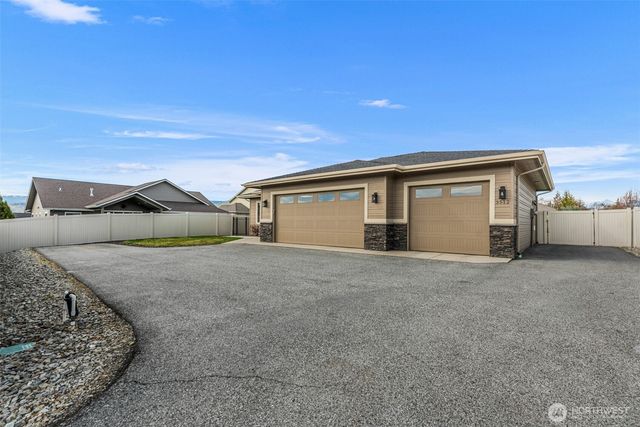 3512 Dianna Way, Wenatchee, WA 98801