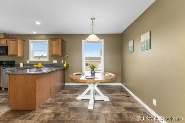 7435 Bronco Drive, Caledonia, MI 49316