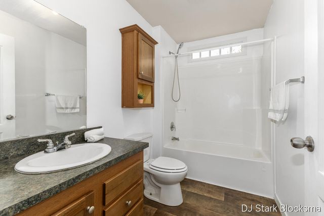 7435 Bronco Drive, Caledonia, MI 49316