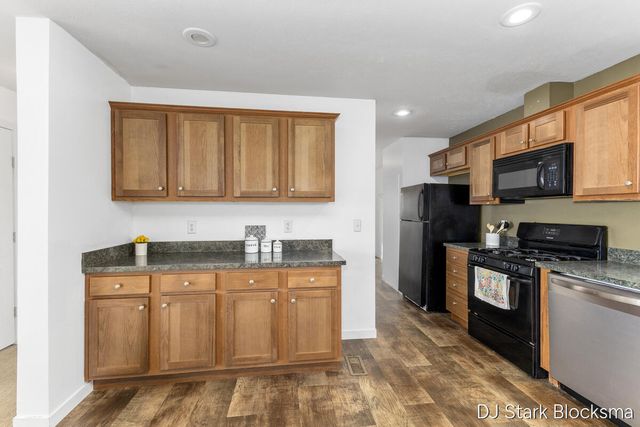 7435 Bronco Drive, Caledonia, MI 49316