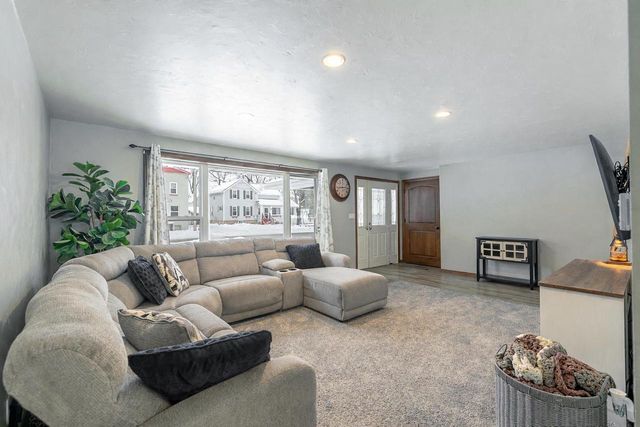 428 LINCOLN STREET, Seymour, WI 54165