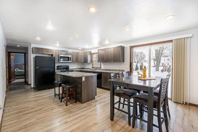 428 LINCOLN STREET, Seymour, WI 54165