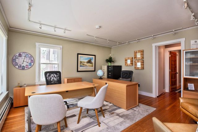 134 Commercial Street, Provincetown, MA 02657