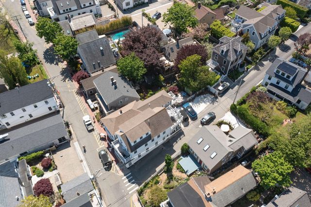 134 Commercial Street, Provincetown, MA 02657