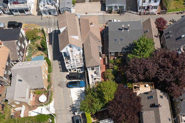134 Commercial Street, Provincetown, MA 02657