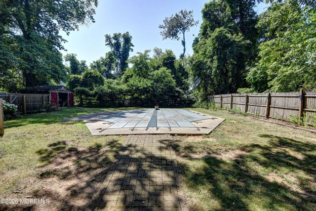15 La Valley Drive, Manalapan, NJ 07726