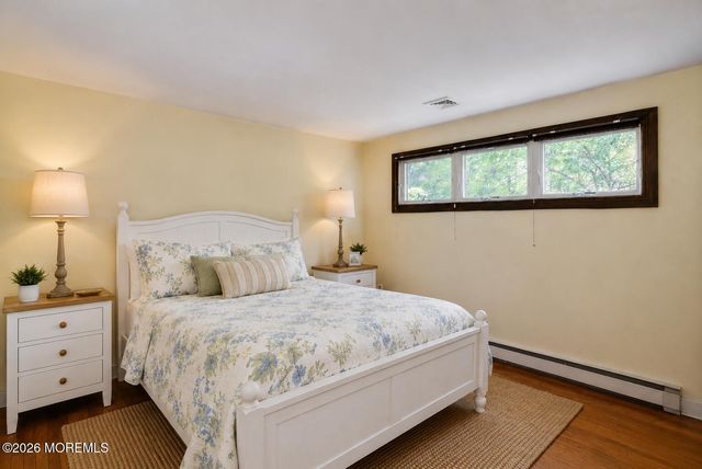 15 La Valley Drive, Manalapan, NJ 07726