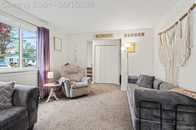 8732 Fremont Street, Westland, MI 48185