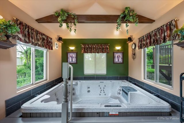 20481 Parade Court, Marengo, IL 60152