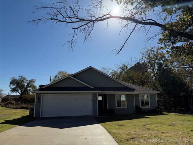 4027 Oklahoma Street, Muskogee, OK 74401