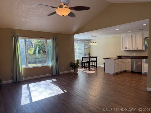 4027 Oklahoma Street, Muskogee, OK 74401