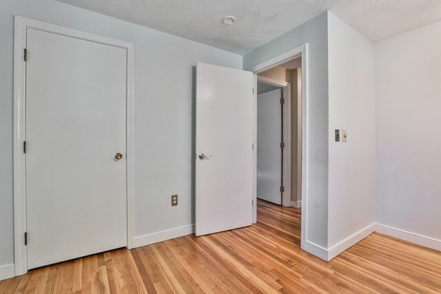 22 Withington Ln, Harvard, MA 01451