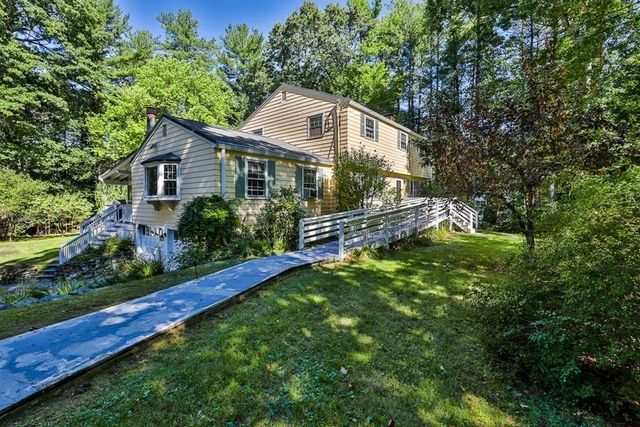 22 Withington Ln, Harvard, MA 01451