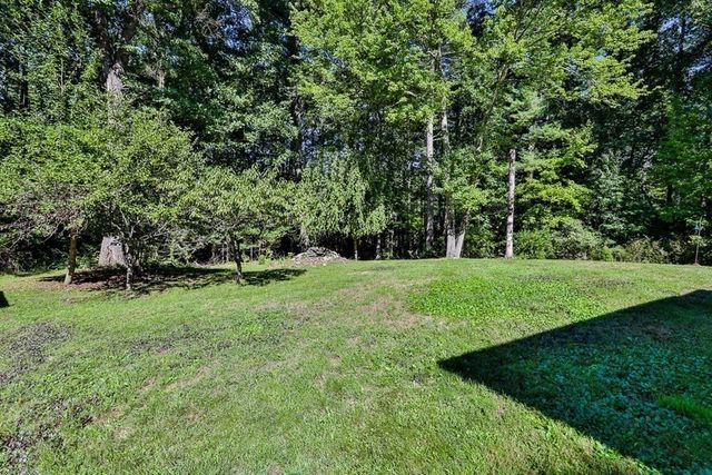 22 Withington Ln, Harvard, MA 01451