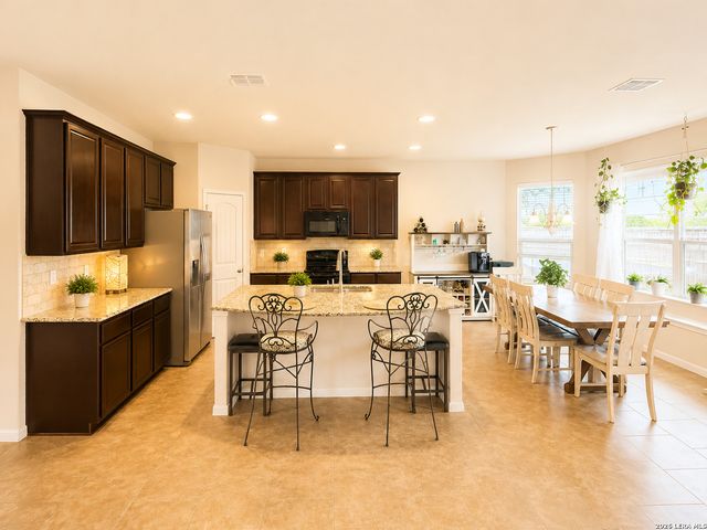 4706 Creekwood, Schertz, TX 78108