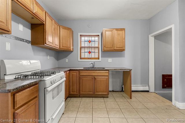 1520 Garfield Avenue, Lincoln Park, MI 48146