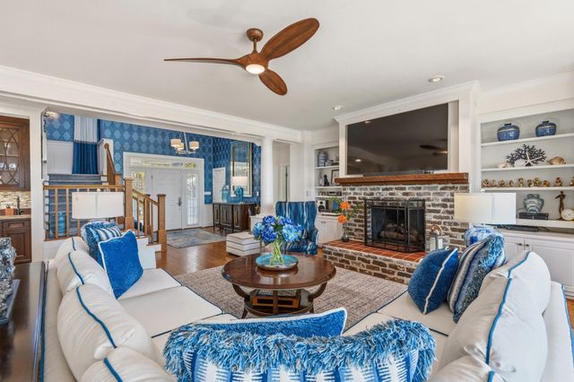 7906 Beach Dr., Myrtle Beach, SC 29572