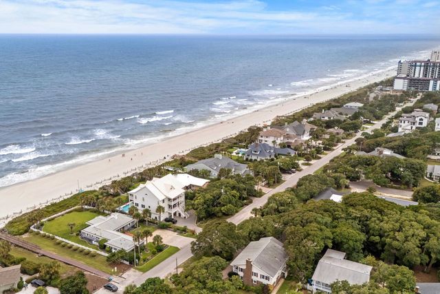 7906 Beach Dr., Myrtle Beach, SC 29572