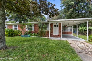 5779 LAKE LUCINA Drive N, Jacksonville, FL 32211
