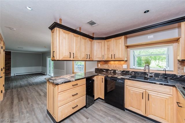 7981 Mulberry Road, Chesterland, OH 44026