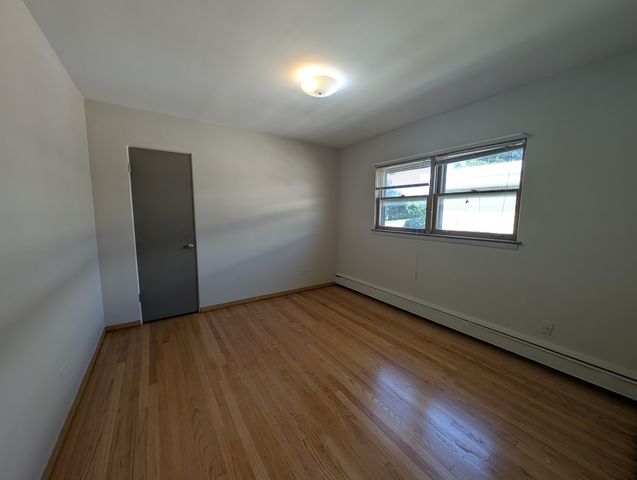 300 Burlington Avenue 2NDFL, Downers Grove, IL 60515