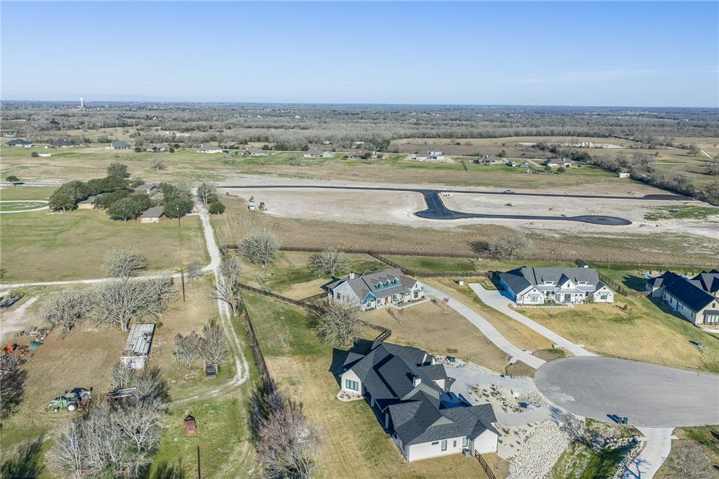 10324 Vera Court, Bryan, TX 77808 — photo 4