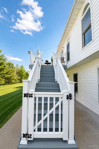 1024 Pin Oak Drive, Warrenton, MO 63383