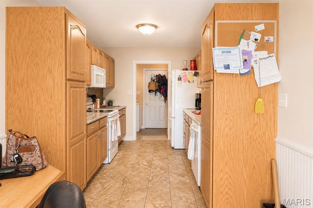 1024 Pin Oak Drive, Warrenton, MO 63383