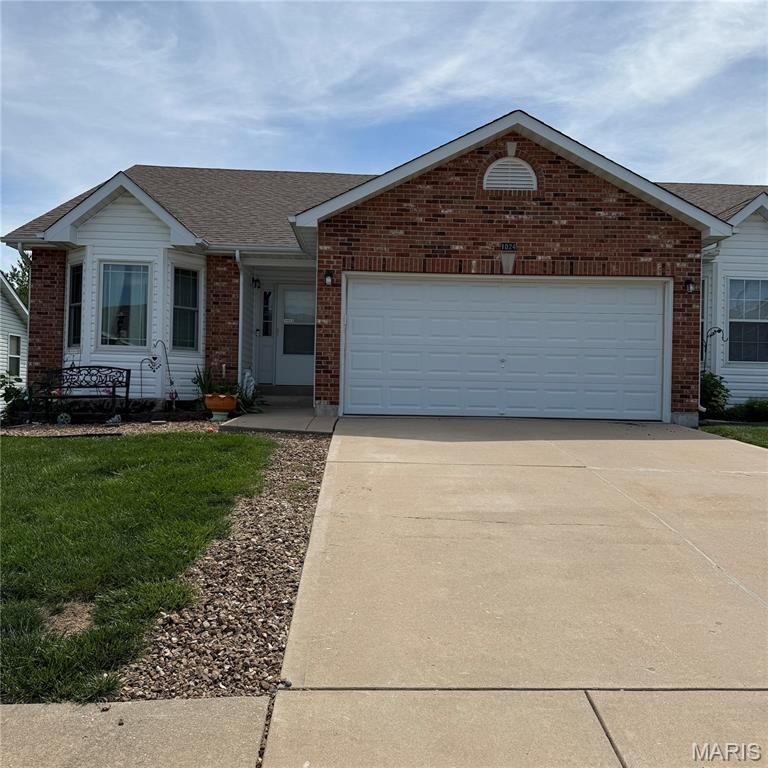 1024 Pin Oak Drive, Warrenton, MO 63383