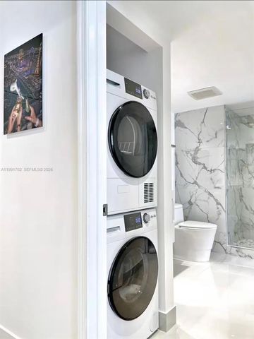 1200 SE Brickell Bay Dr 1707, Miami, FL 33131