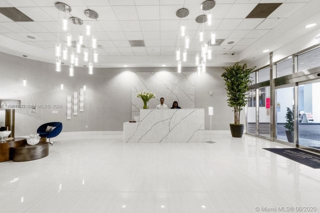 1200 SE Brickell Bay Dr 1707, Miami, FL 33131