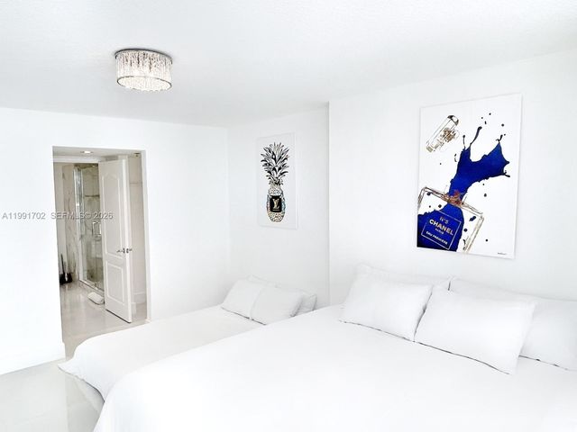 1200 SE Brickell Bay Dr 1707, Miami, FL 33131