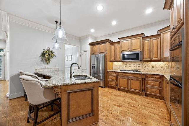 6273 CLAPHAM Lane, Duluth, GA 30097