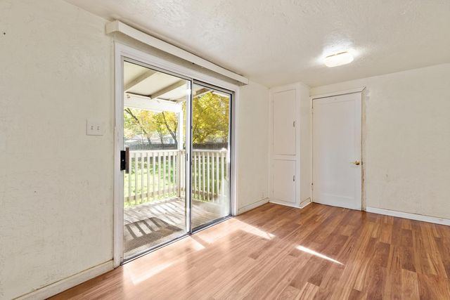 5236 Marconi Ave, Carmichael, CA 95608