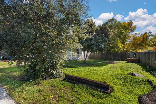 5236 Marconi Ave, Carmichael, CA 95608